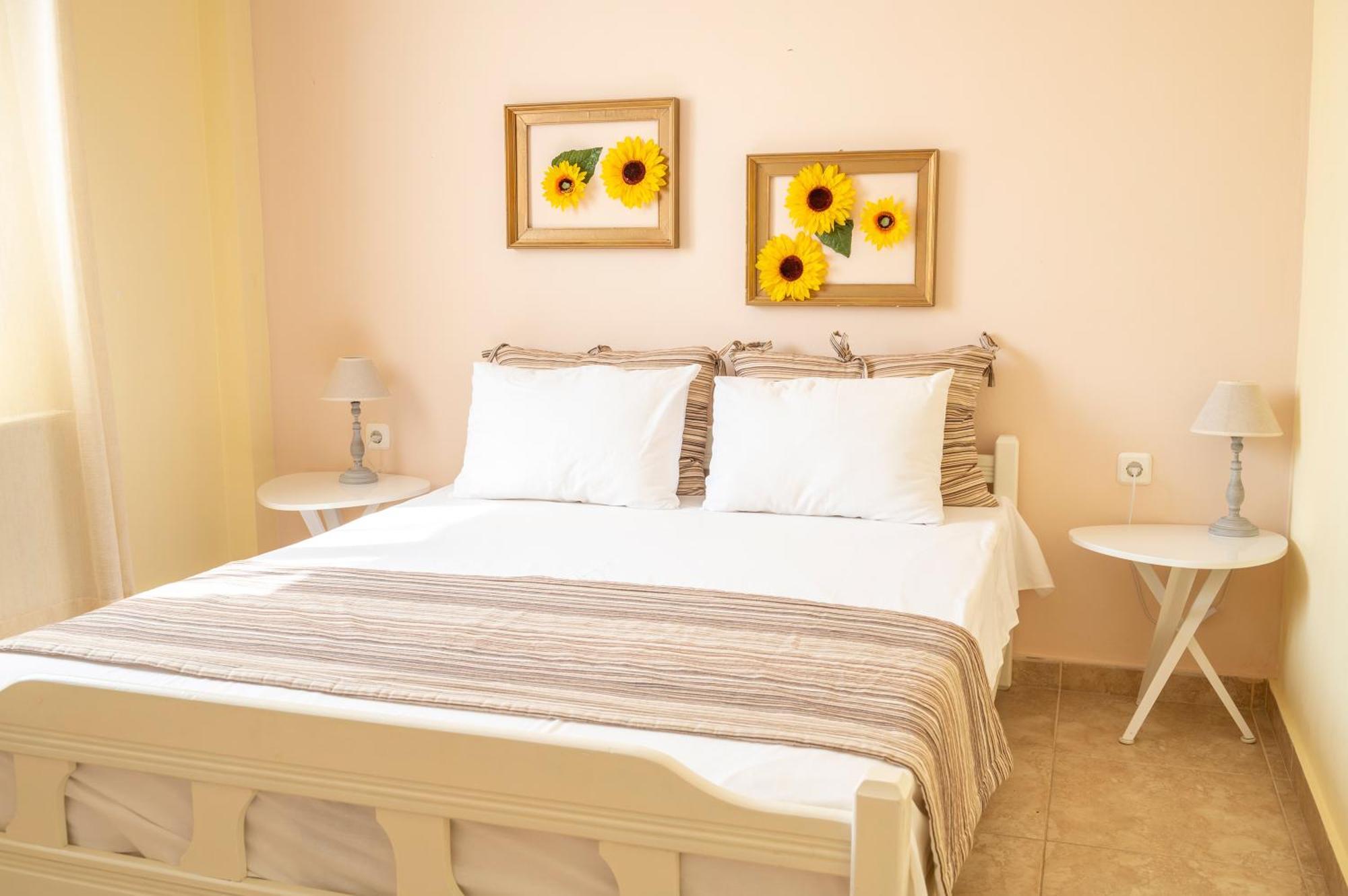 Stamatia Suites Asproválta Ngoại thất bức ảnh